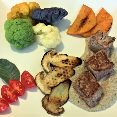 Cubetti-di-filetto-su-crema-di-porcino