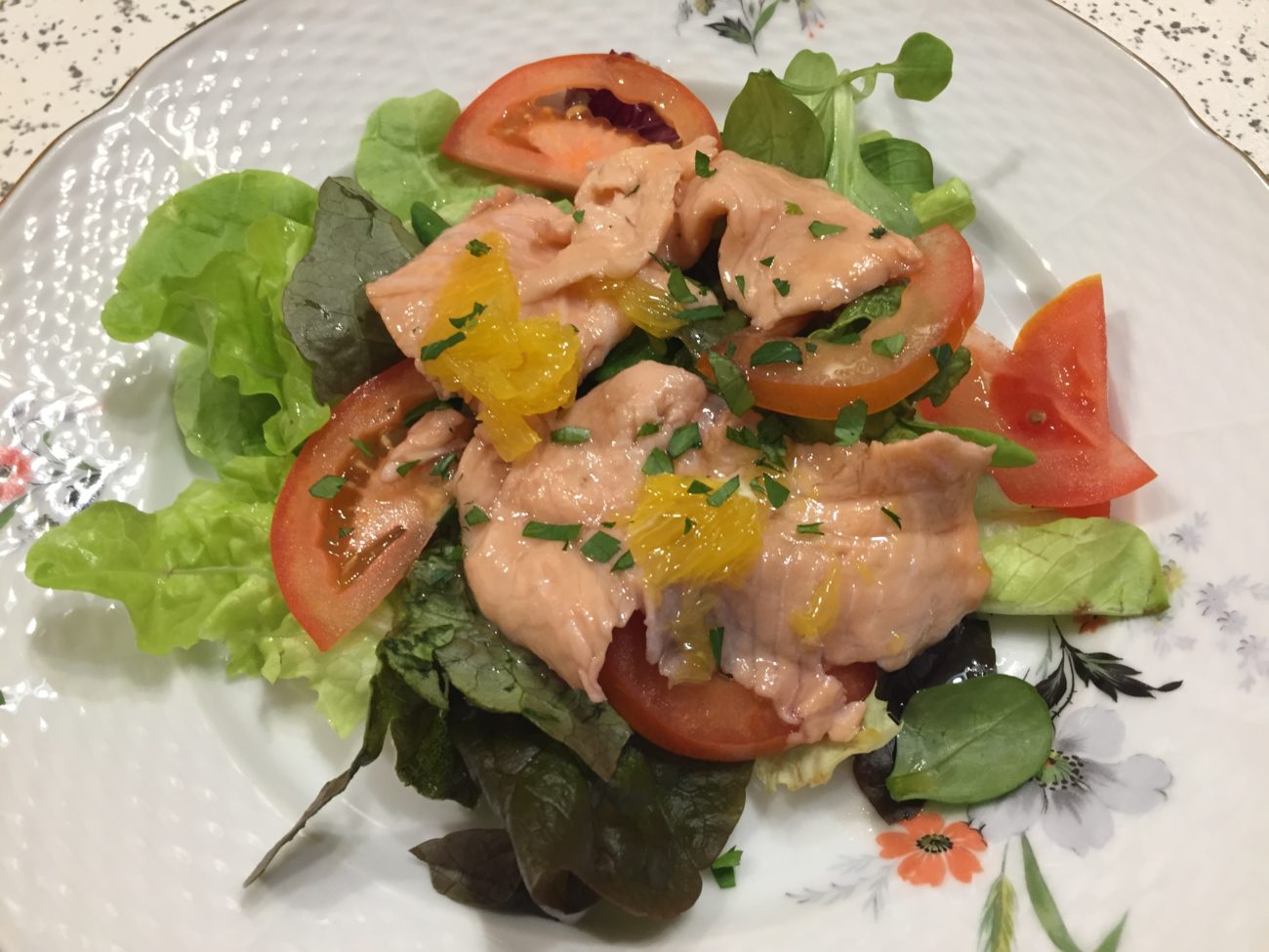 Insalata di salmone marinato all’arancio