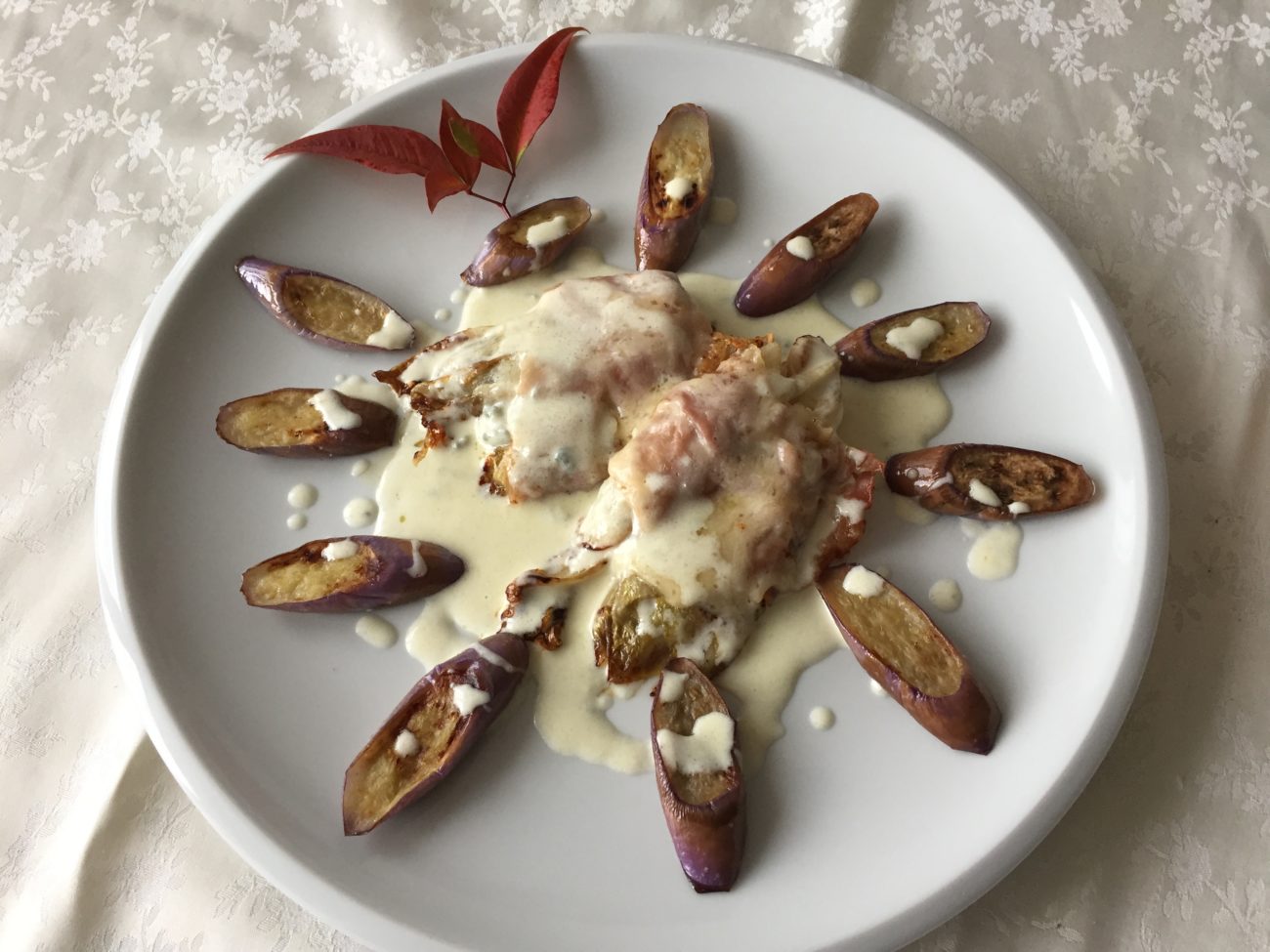 Indivia belga alla San Daniele con crema di gorgonzola