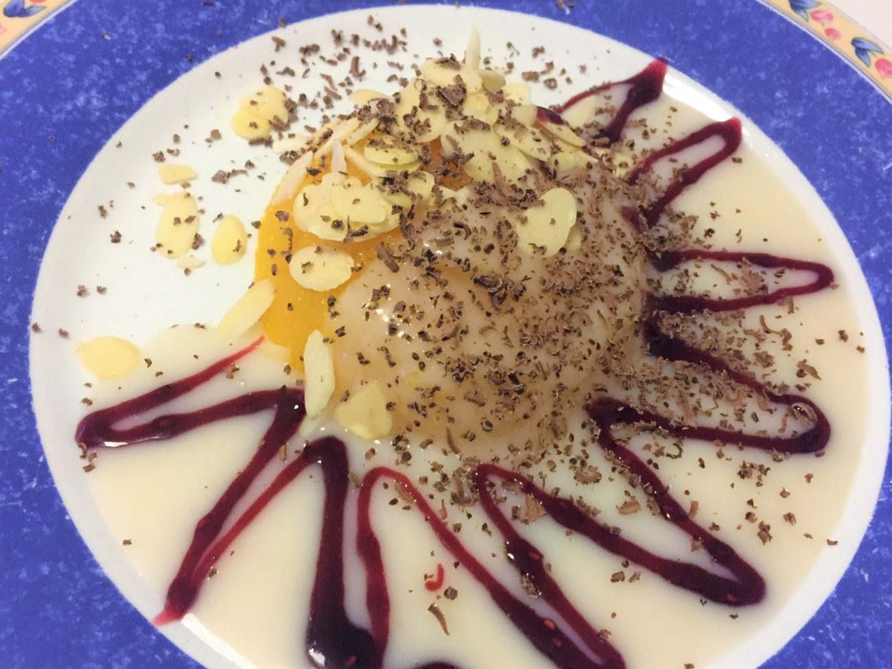 Mousse di mango con latte di mandorla