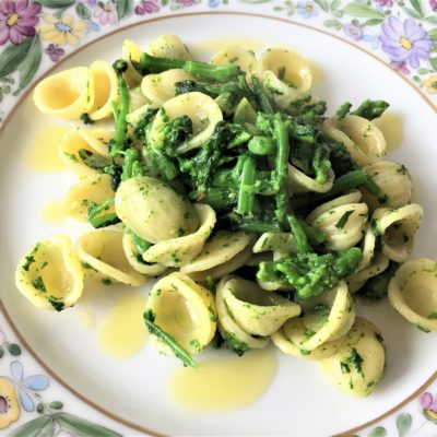 Orecchiette-con-le-cime-di-rapa