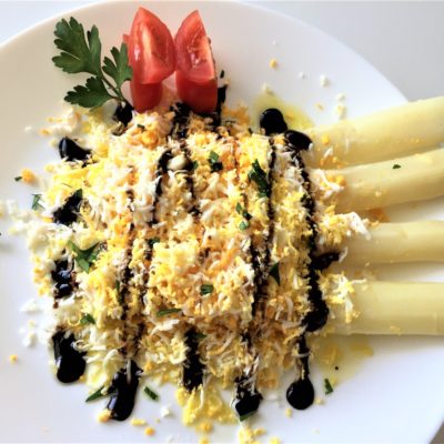 Asparagi-mimosa-con- aceto-balsamico