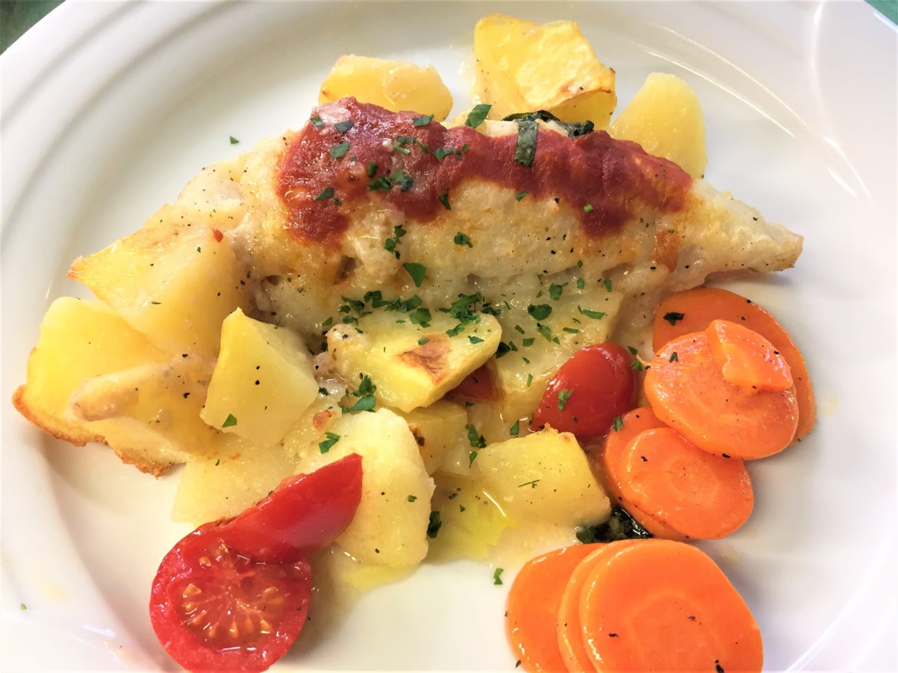 Filetto di scorfano alla pizzaiola