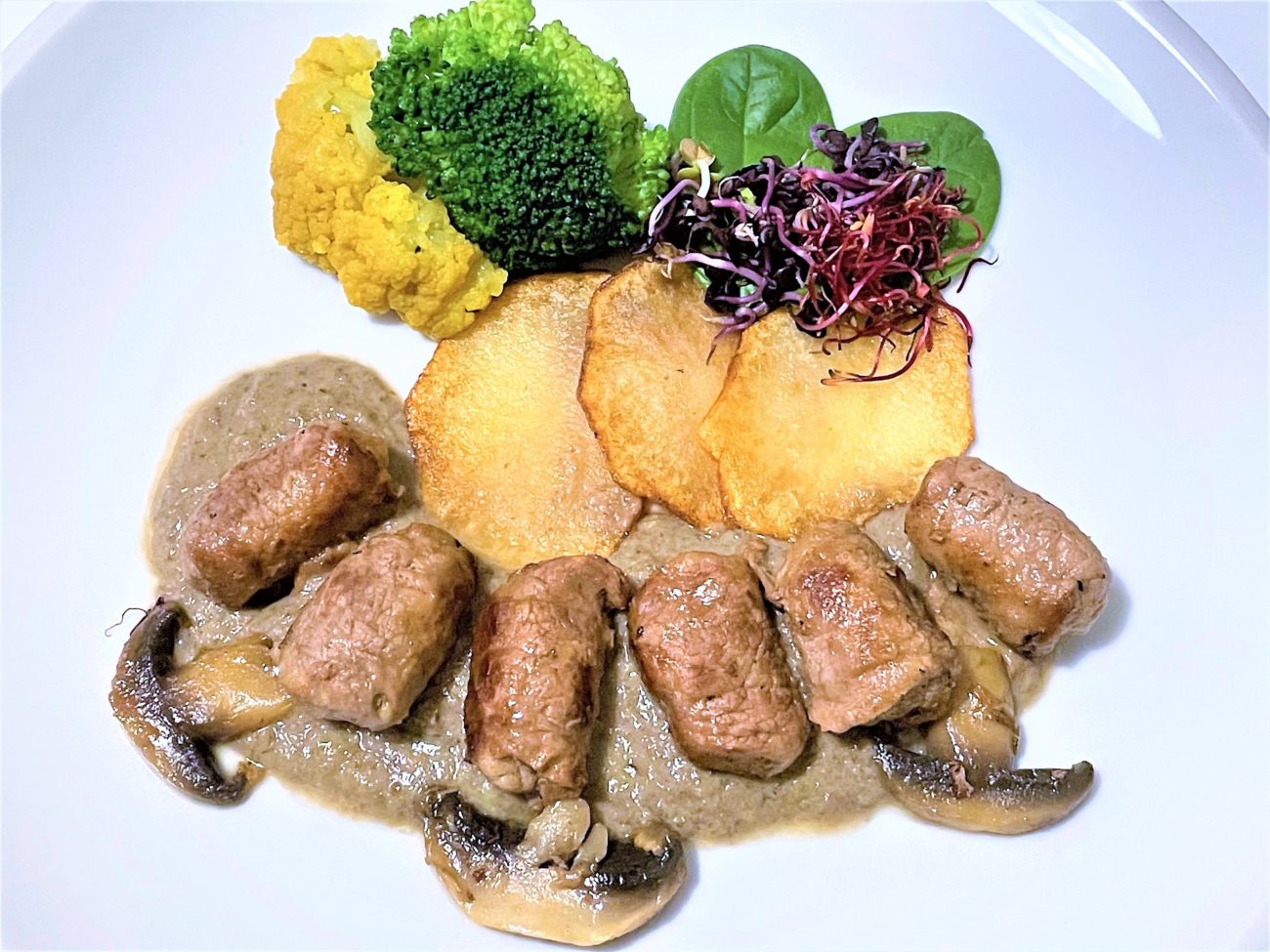 Involtini di manzo ripieni di olive e champignon