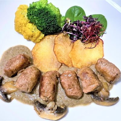 Involtini-di-manzo-ripieni-di-olive-e-champignon