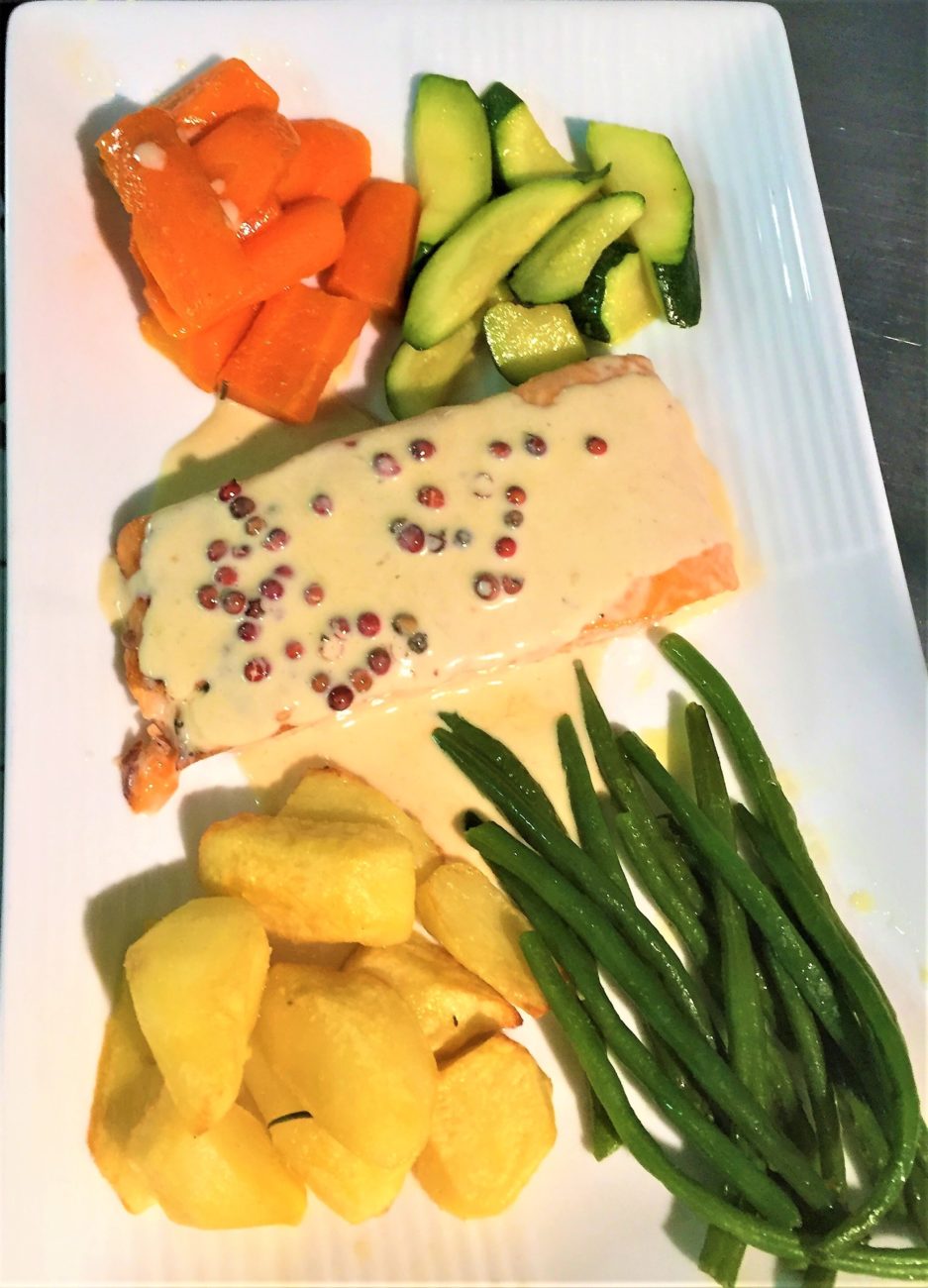 Salmone al pepe rosa