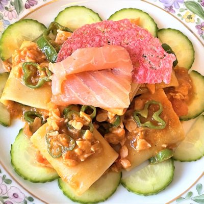 Paccheri-con-salmone-e-peperone