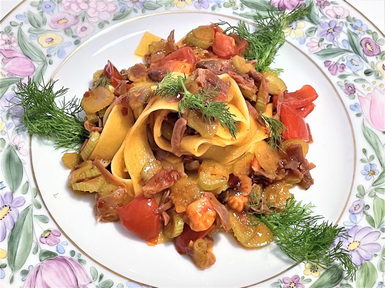 Pappardelle con crudo e finocchio