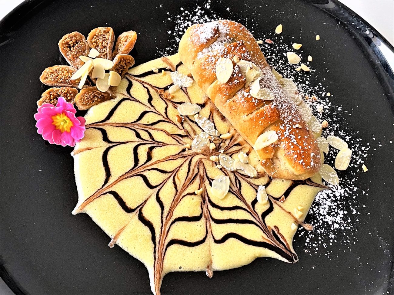 Cannolo al cioccolato con zabaione