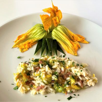 Risotto-con-speck-e-fiori-di-zucca