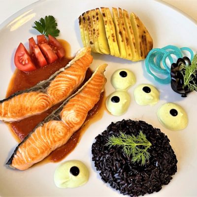 Salmone-alla-pizzaiola-con-riso-venere