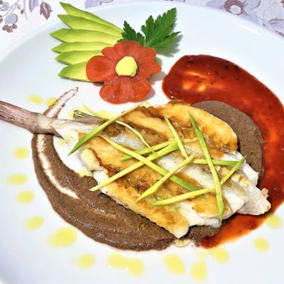 Pescatrice-con-salsa-agrodolce-e-radicchio
